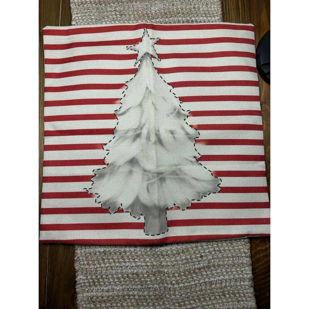 Christmas tree snow throw pillow case cover 17 x 17 New